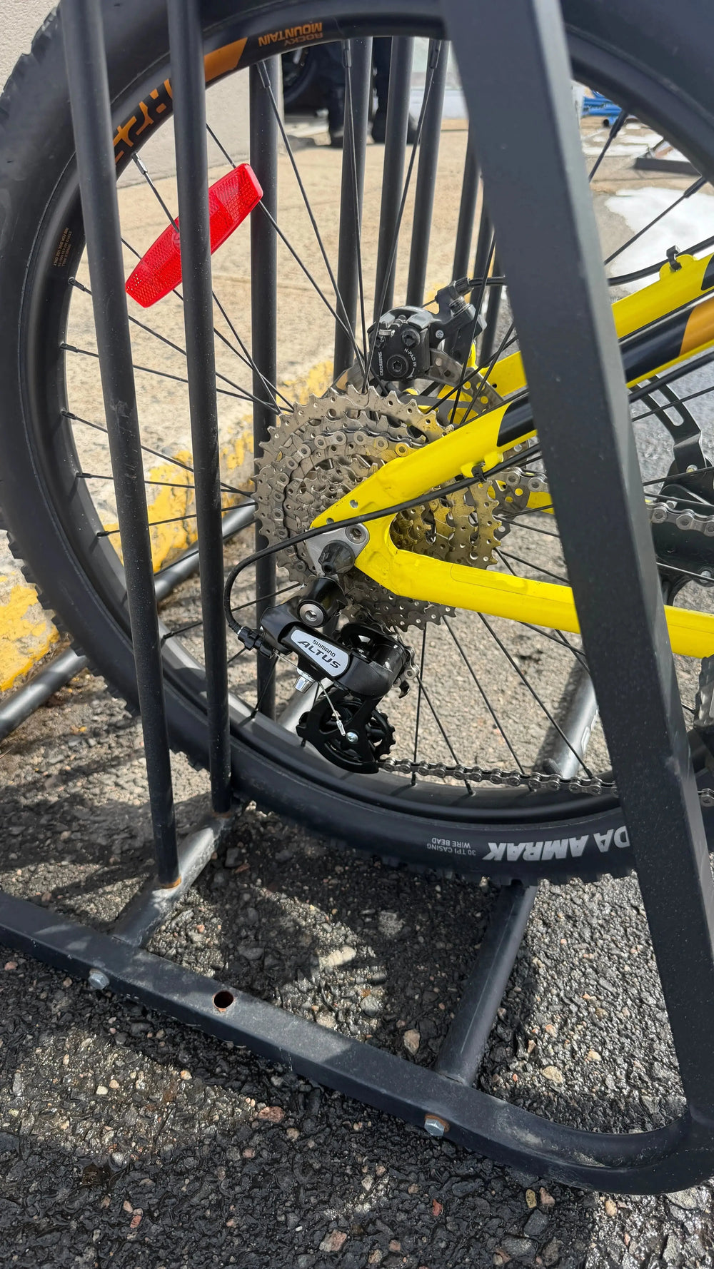 BIKE SOUL JR24 YW/BK Vélo D'occasion certifié Rocky Mountain