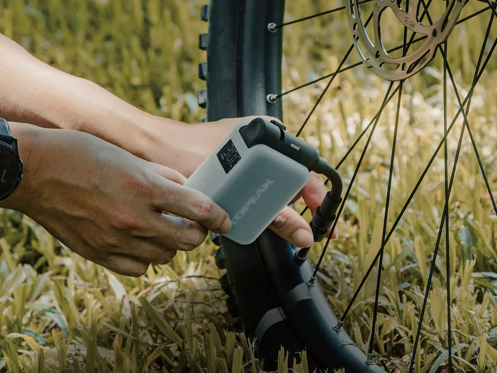 POMPE E-BOOSTER DIGITAL TOPEAK