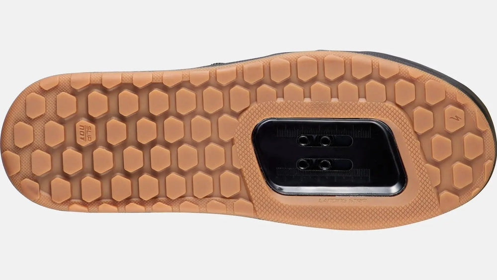61622-414_SHOE_2FO-CLIPLITE-MTB-SHOE-BLK-44_BOTTOM