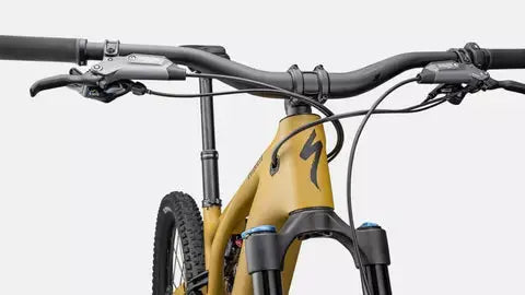 95225-52_LEVO-COMP-CARBON-G3-UL-HRVGLD-OBSD_D3-HT