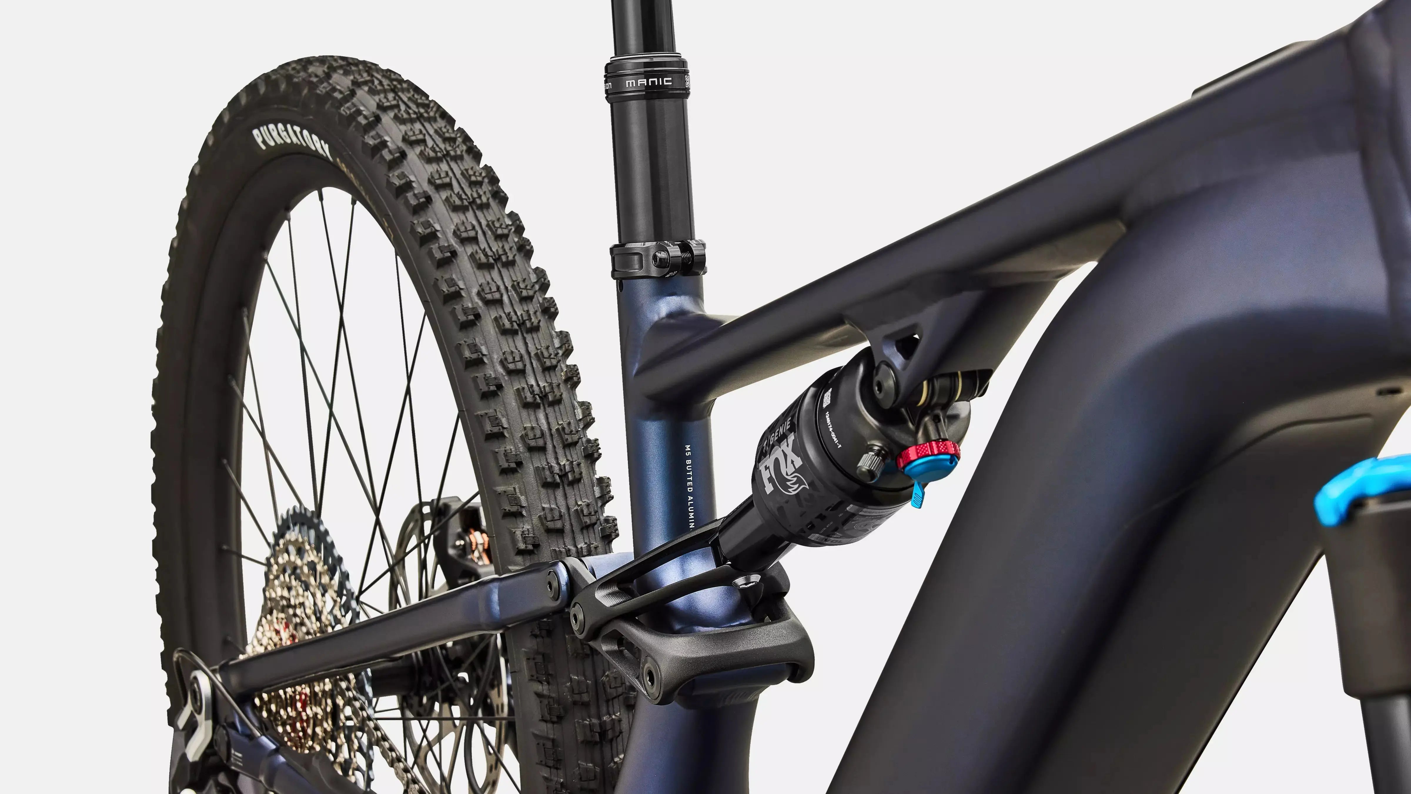 Levo R Comp Alloy