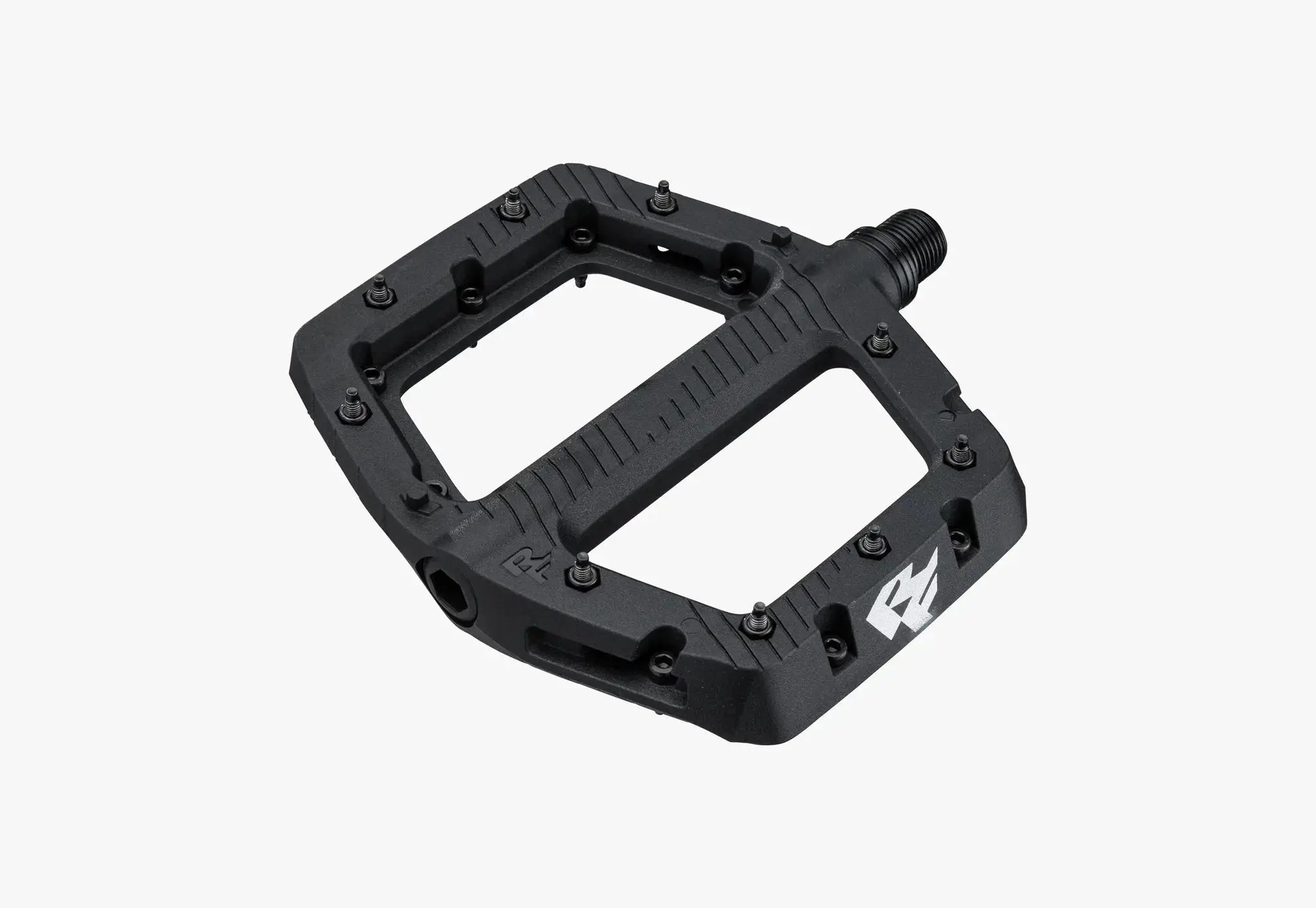 chester_pedal_black_rotation_3_pdp